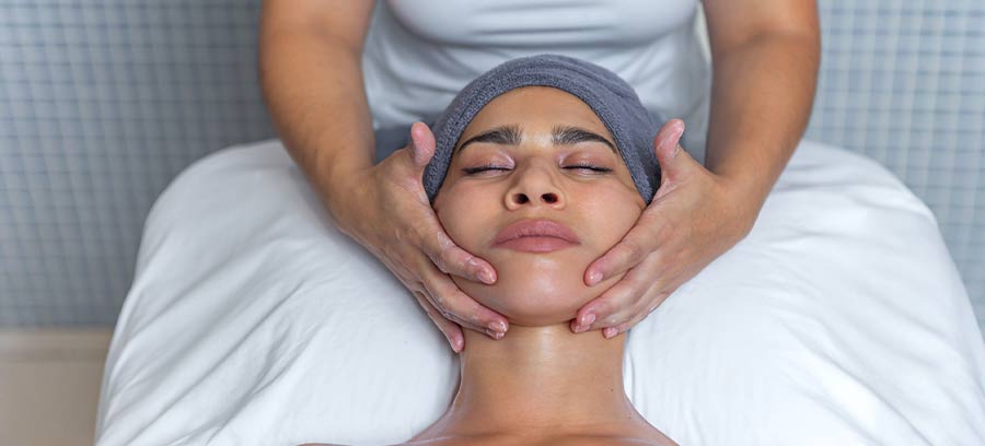 Facial Treatment in Kolkata | Dr. Surabhi Sharma 