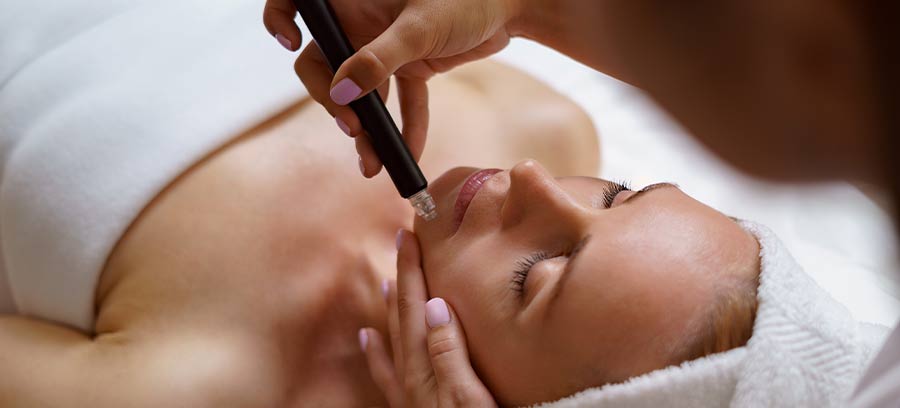 Microdermabrasion Treatment in Kolkata | Dr. Surabhi Sharma 